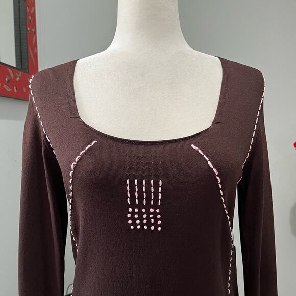 NEW BCBGMAXAZRIA Knit Classic Contrast Two Tone Scoop Neck Sweater Top M NWT - Picture 2 of 15